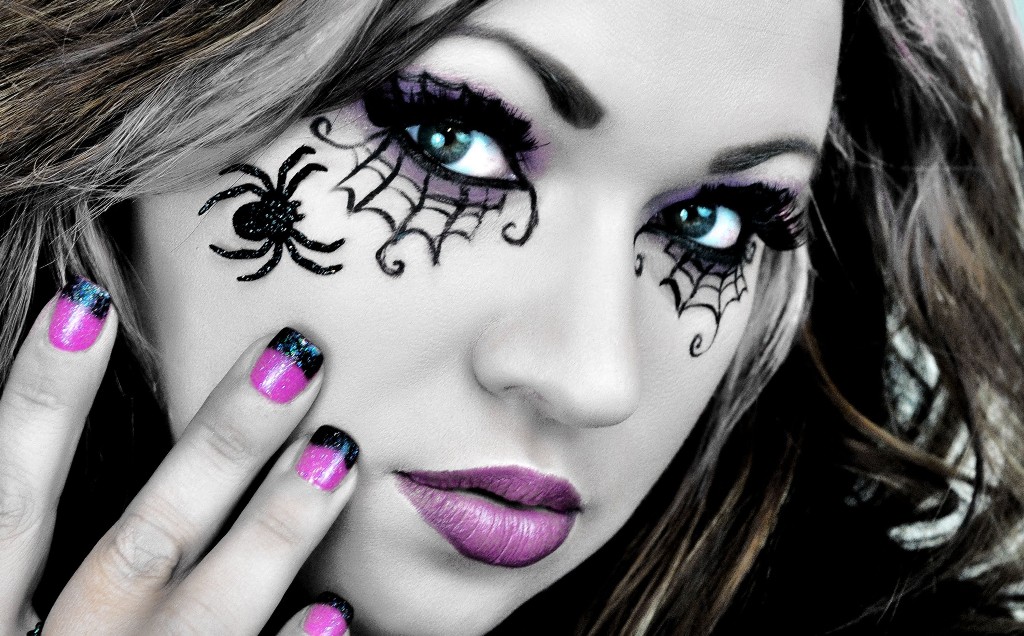 Spider Web Eyes MAkeup For Halloween