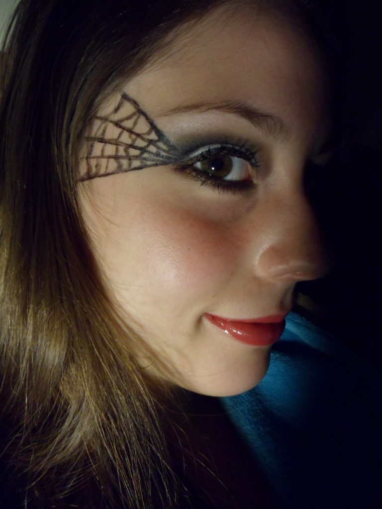 spider web cut crease Halloween makeup full face