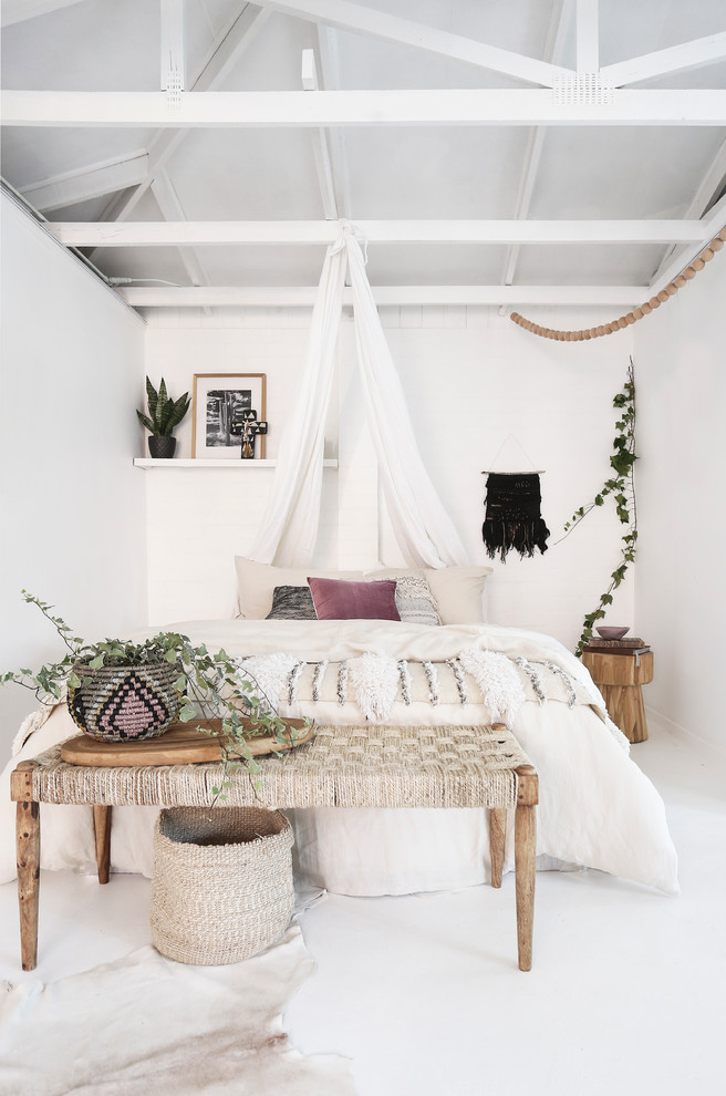 Bohemian beach style white bedroom