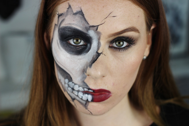 Easy Halloween Skull Makeup