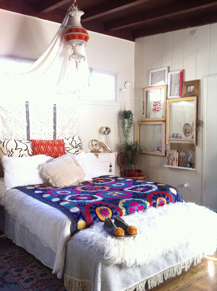 colorful eclectic bedroom