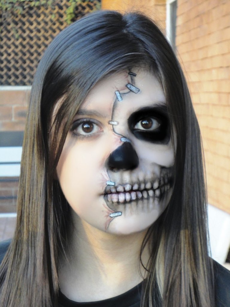Half Face Skull Halloween Makeup