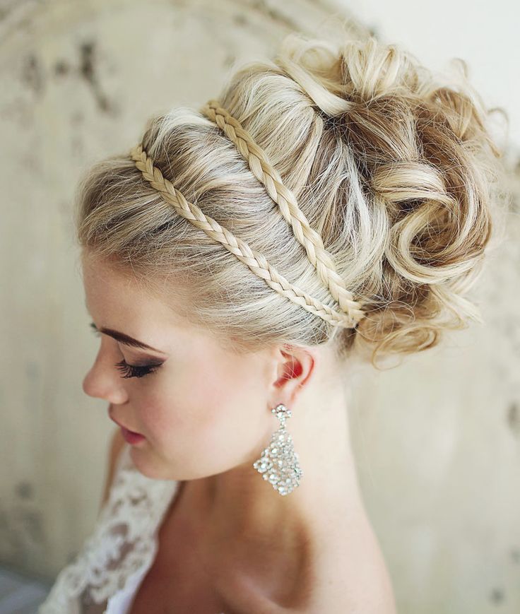 Effortlessly Sophisticated Wedding Hairstyle Inspiration