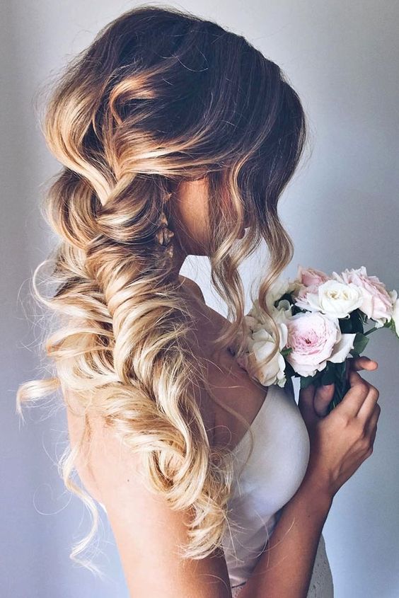 Romantic Bridal Hairstyles For Long Hair
