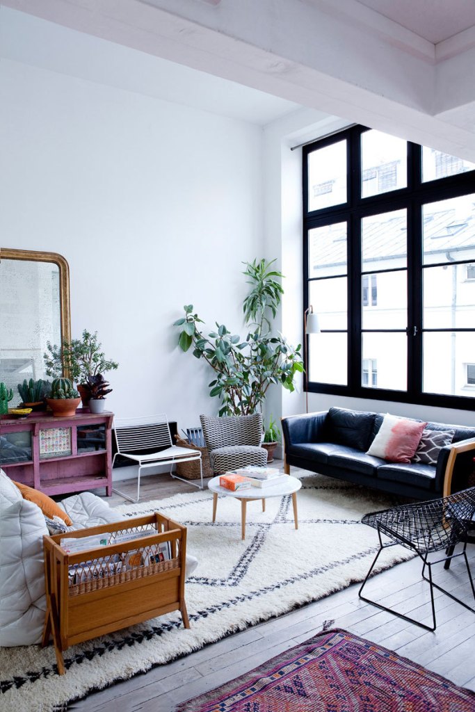 Creative Loft Space in Colorful Livingroom