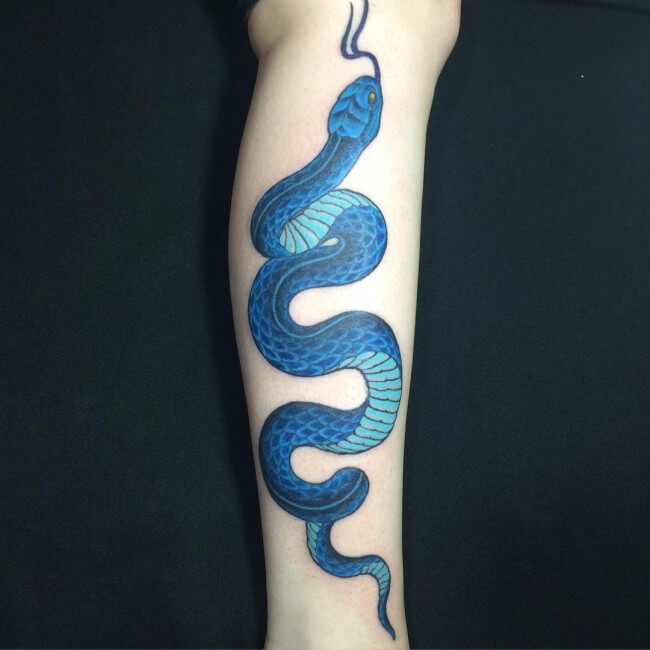 Light and Dark Blue Snake Tattoo on Leg