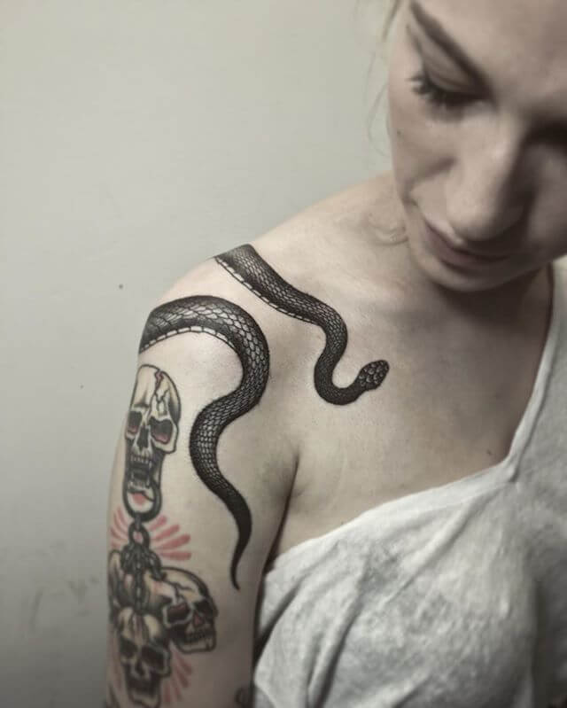 Snake Tattoo on Neck For Female