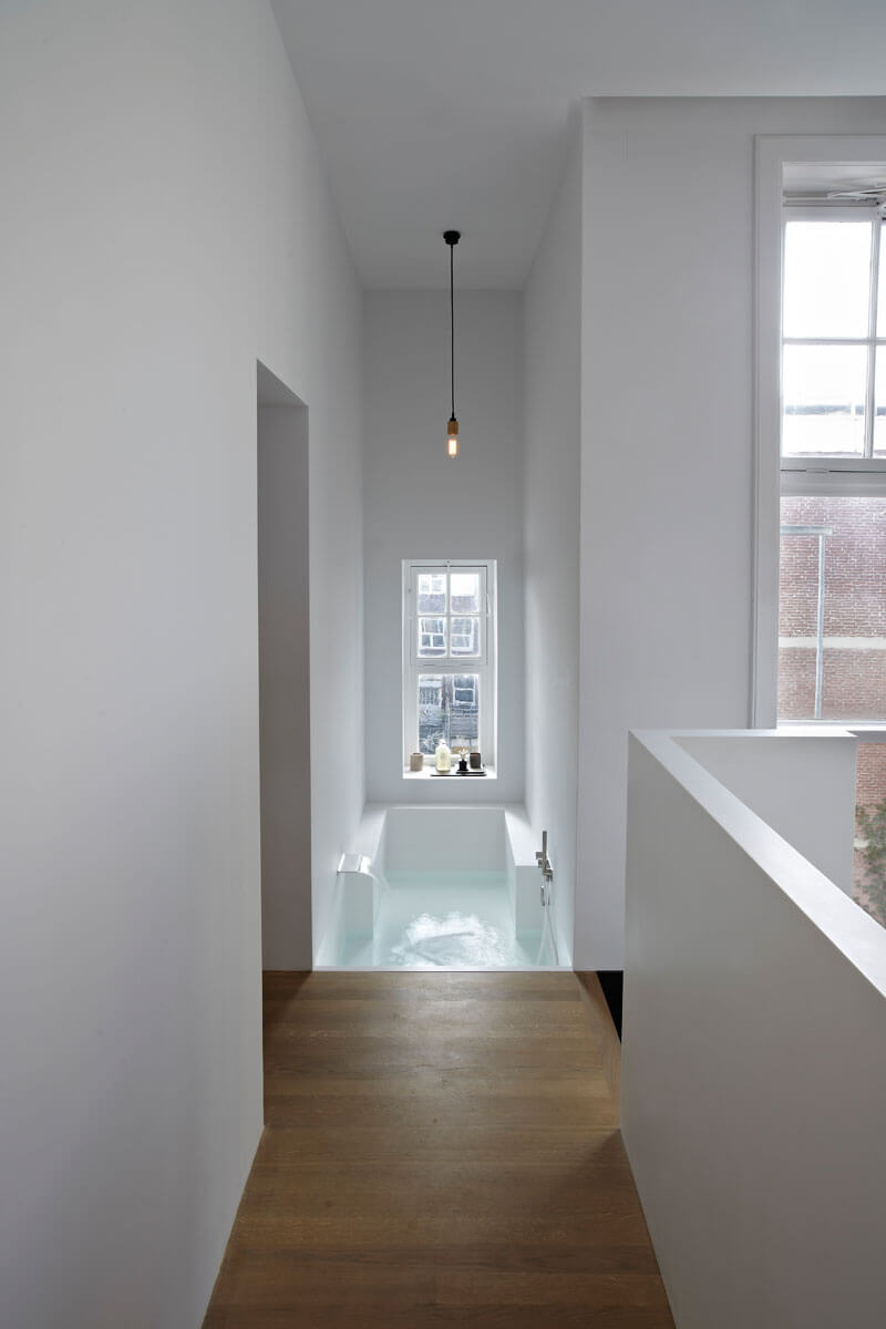 Amsterdam Loft Sunken Bathtub