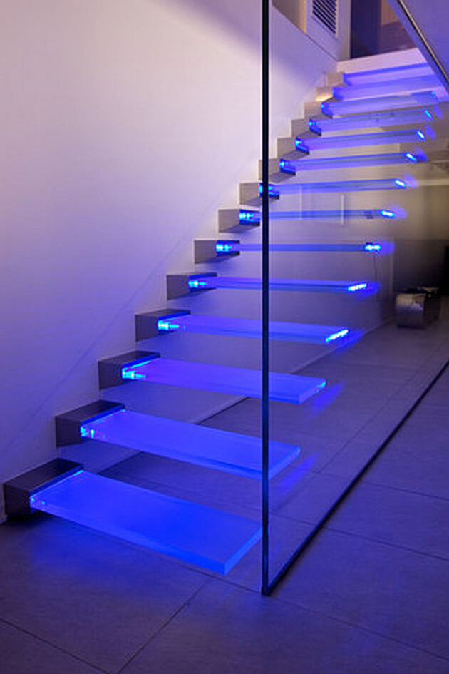 Glass Staircase Lighting