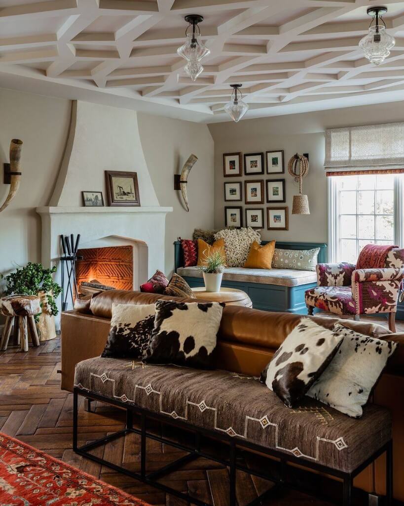 patterned ceiling eclectic living room