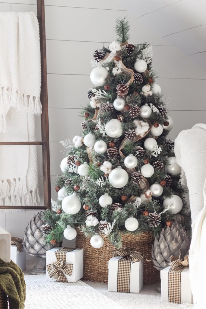 pinecone tree christmas decoration
