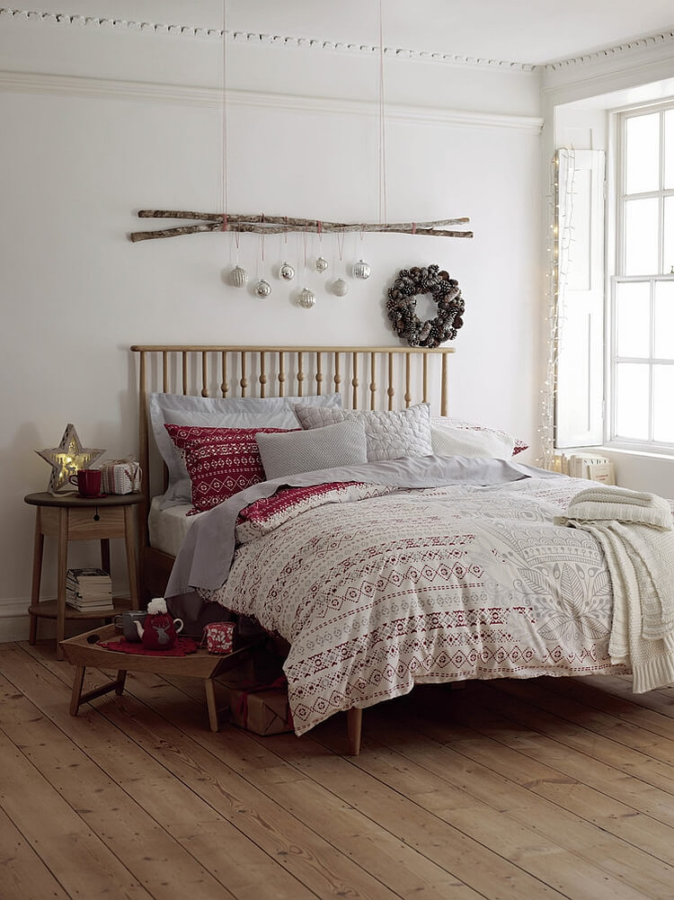 Charming Scandinavian Christmas Bedroom Decor