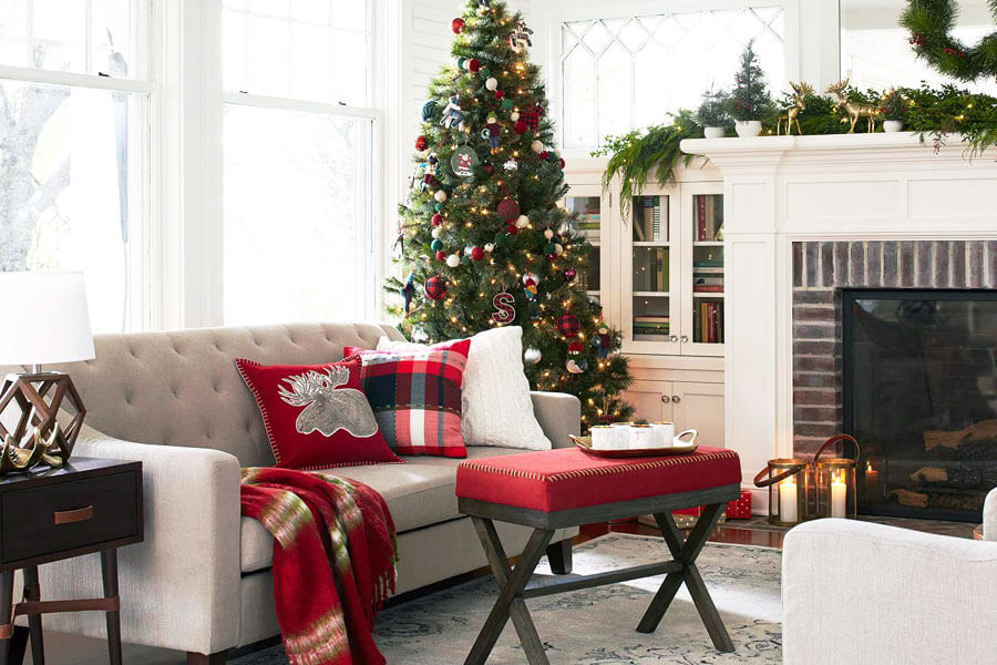 Cozy Living Room Christmas Tree