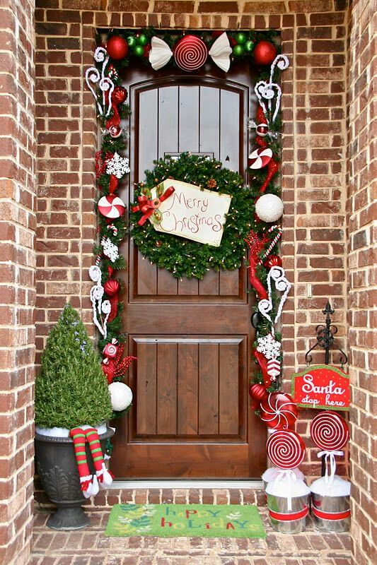 Creative Front Door Christmas Decoration