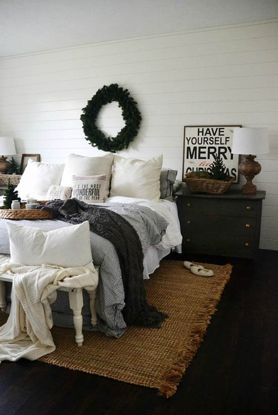 Minimal Bedroom Christmas Decor