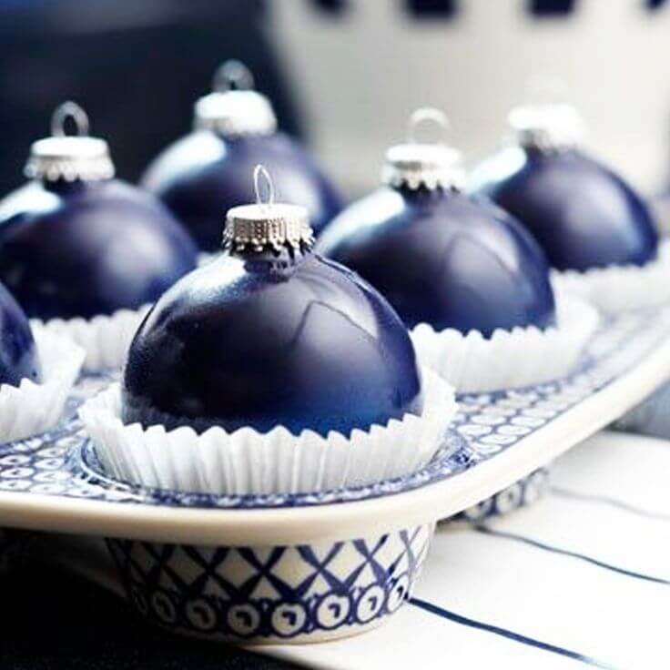 Blue Christmas Balls Cupcake Decor