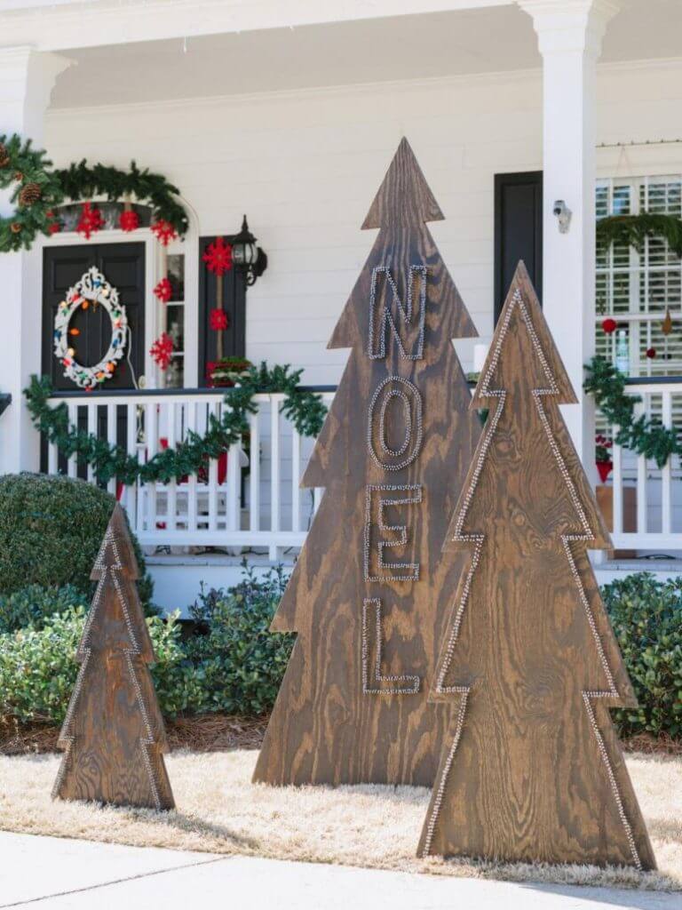 Front Yard Alternative Christmas Tree