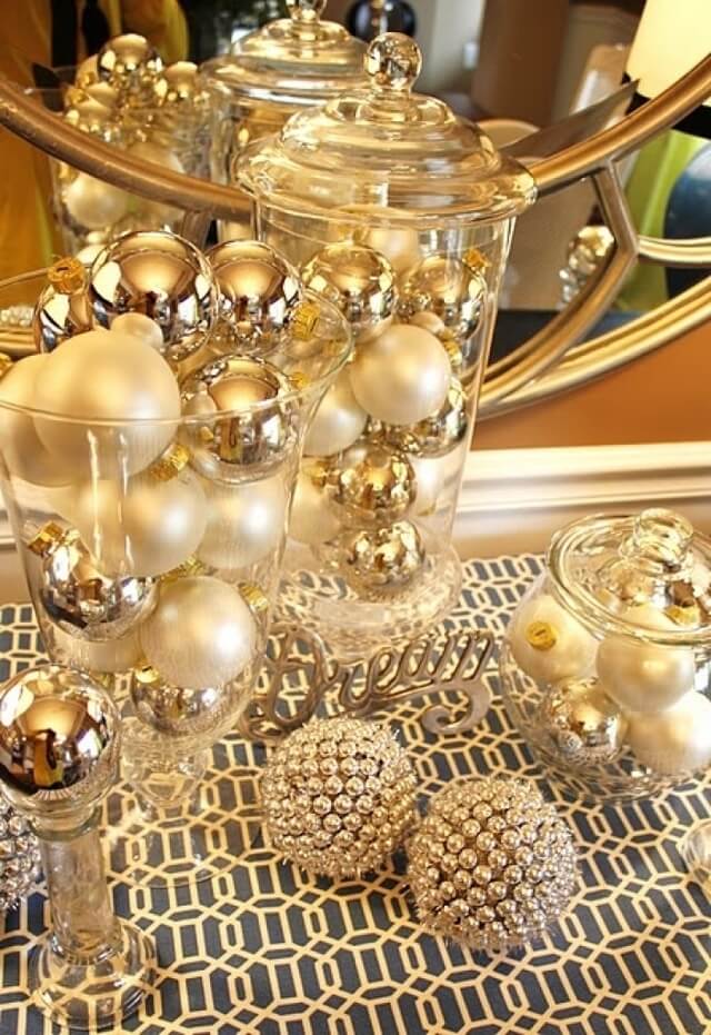 Gold Christmas Table Centerpieces