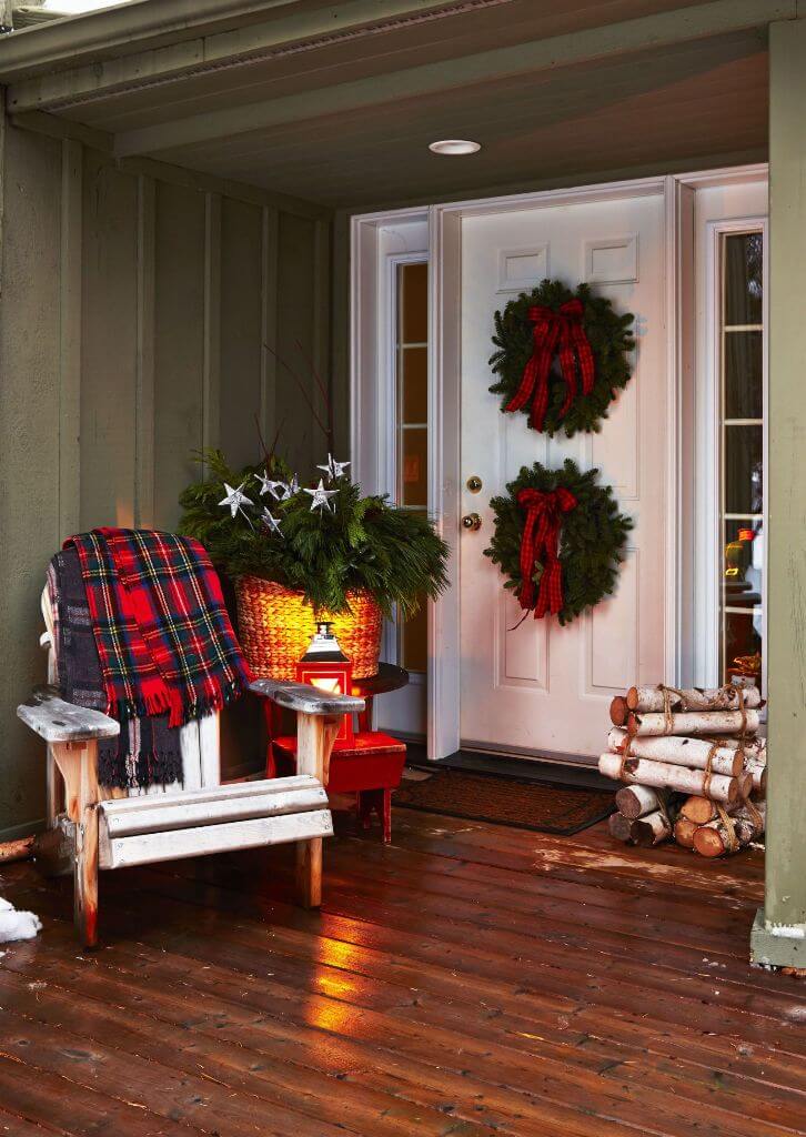 Pretty In Plaid Christmas Front Porch