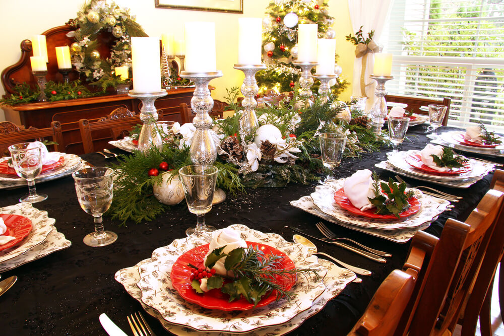 Traditional Christmas Table Centerpiece