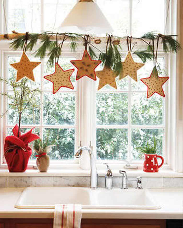 Christmas Window Decor With Paper Stars