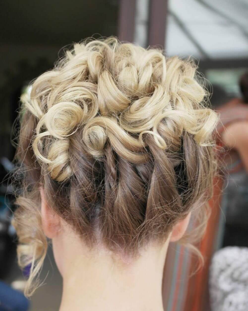 Curly Hairstyles for Prom