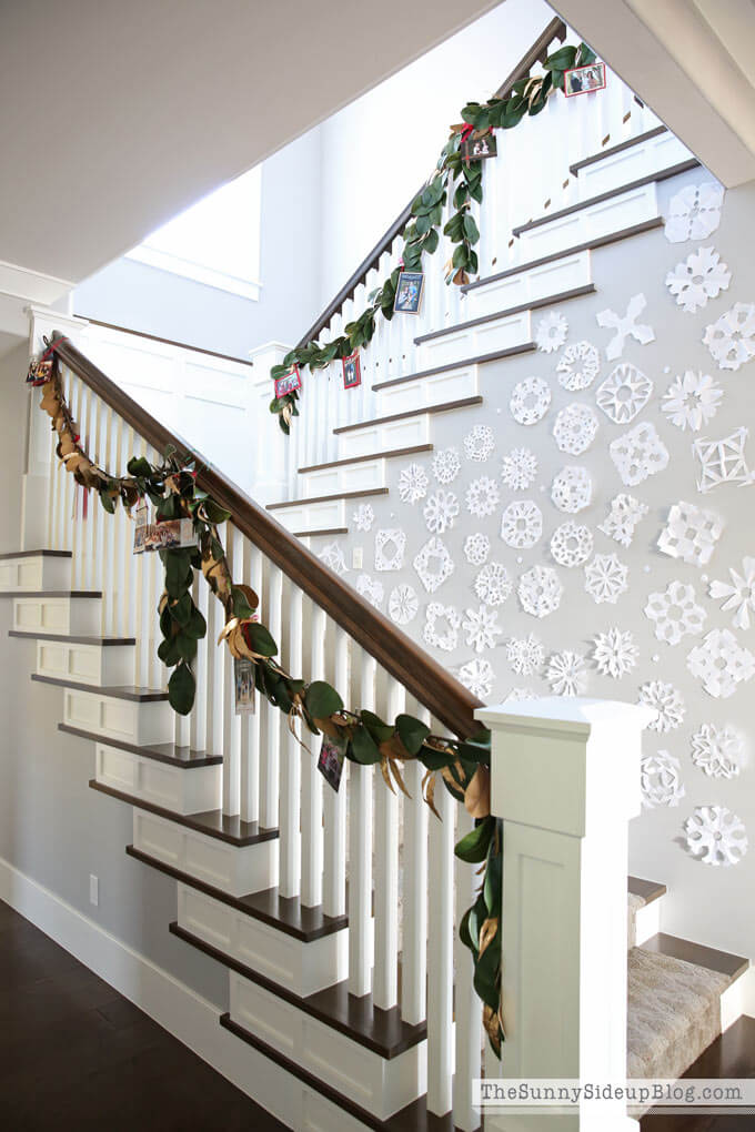 DIY Staircase Christmas Cards Display