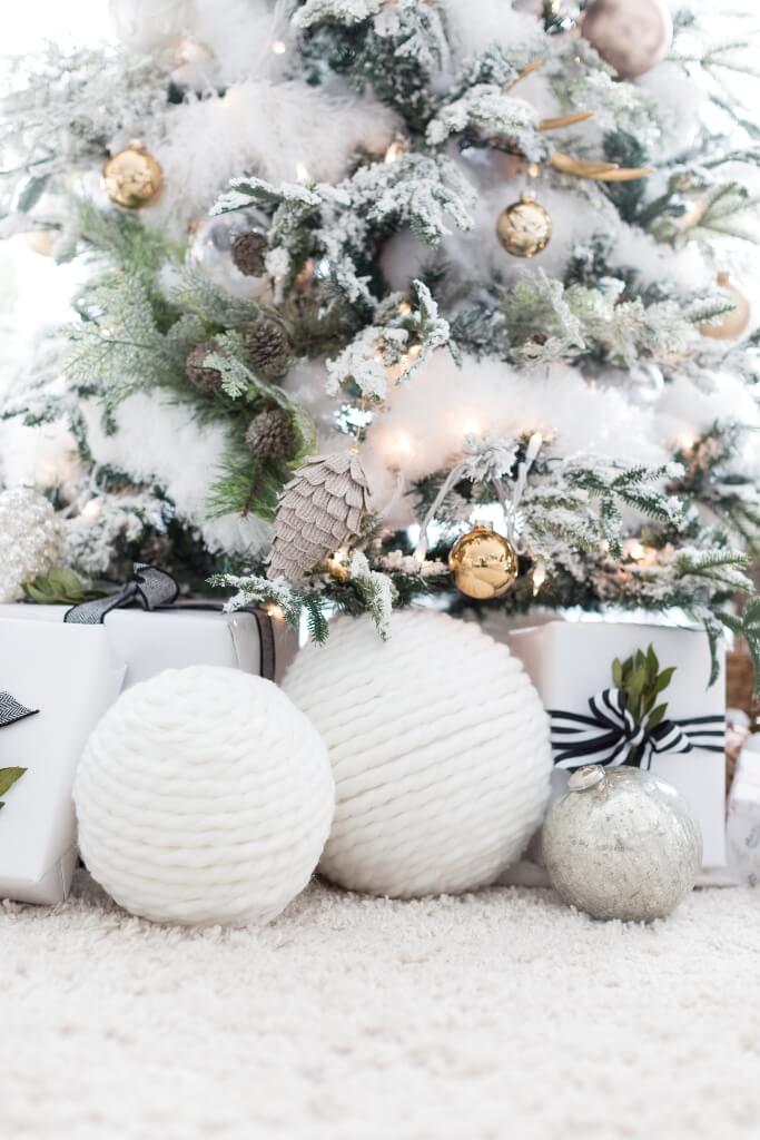 Giant Yarn Snowballs Christmas Decoration