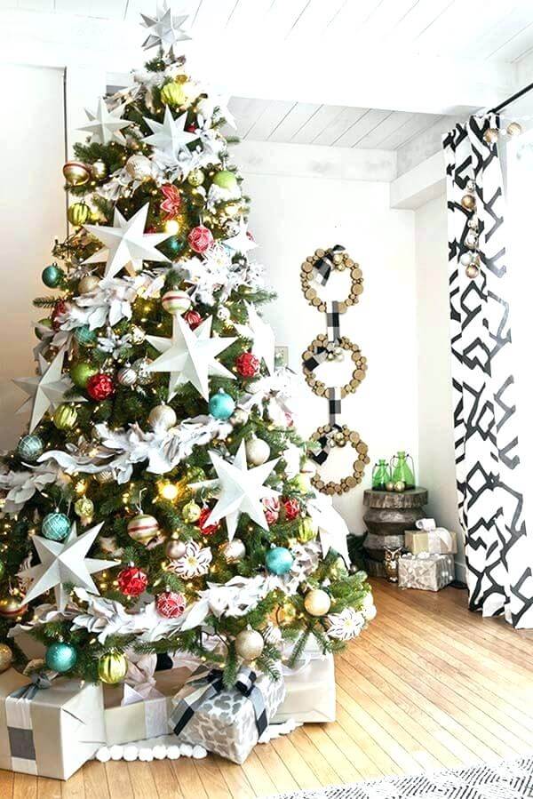 Glamorous Christmas Tree With Stars