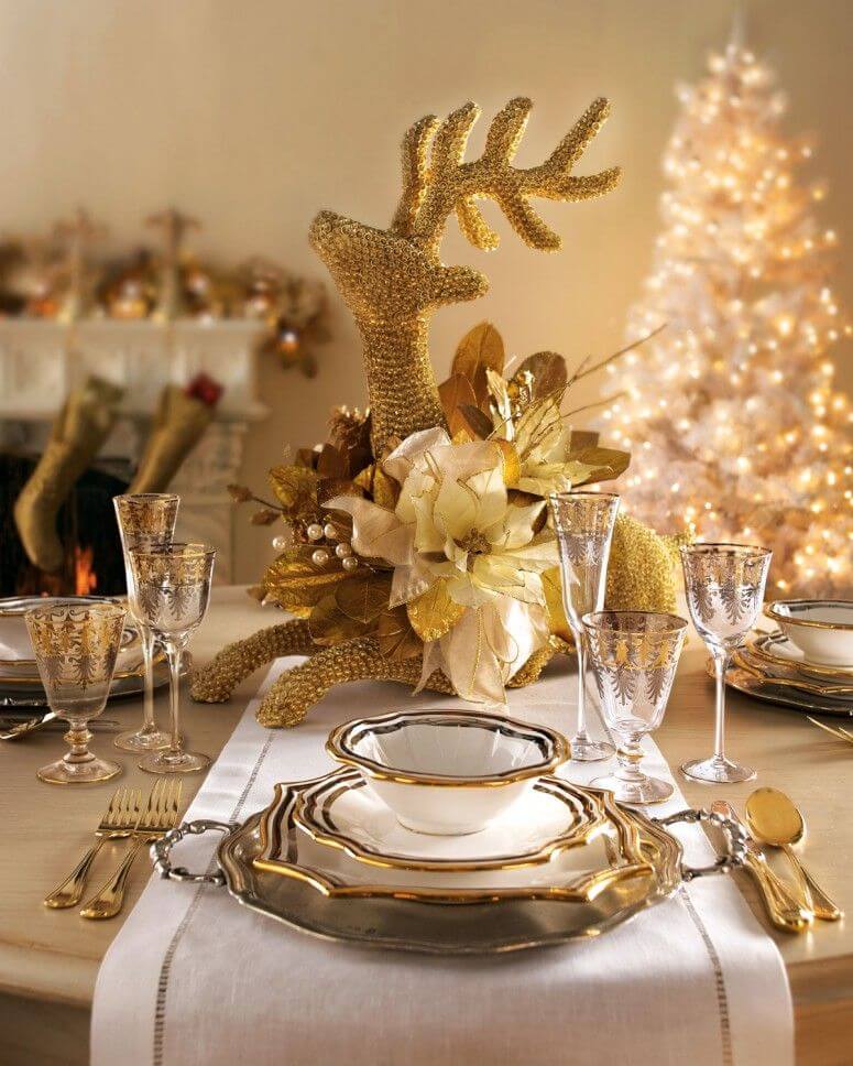 Glamorous Gold Christmas Table Setting