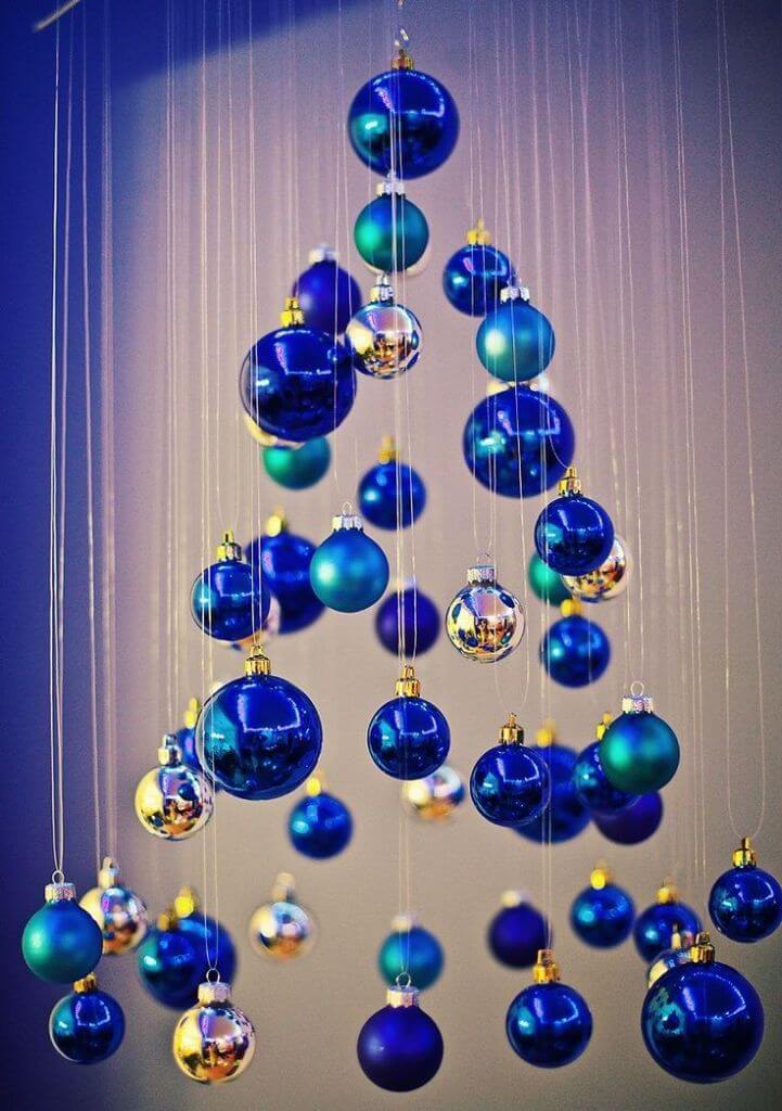 Hanging Christmas Balls Tree Decoration
