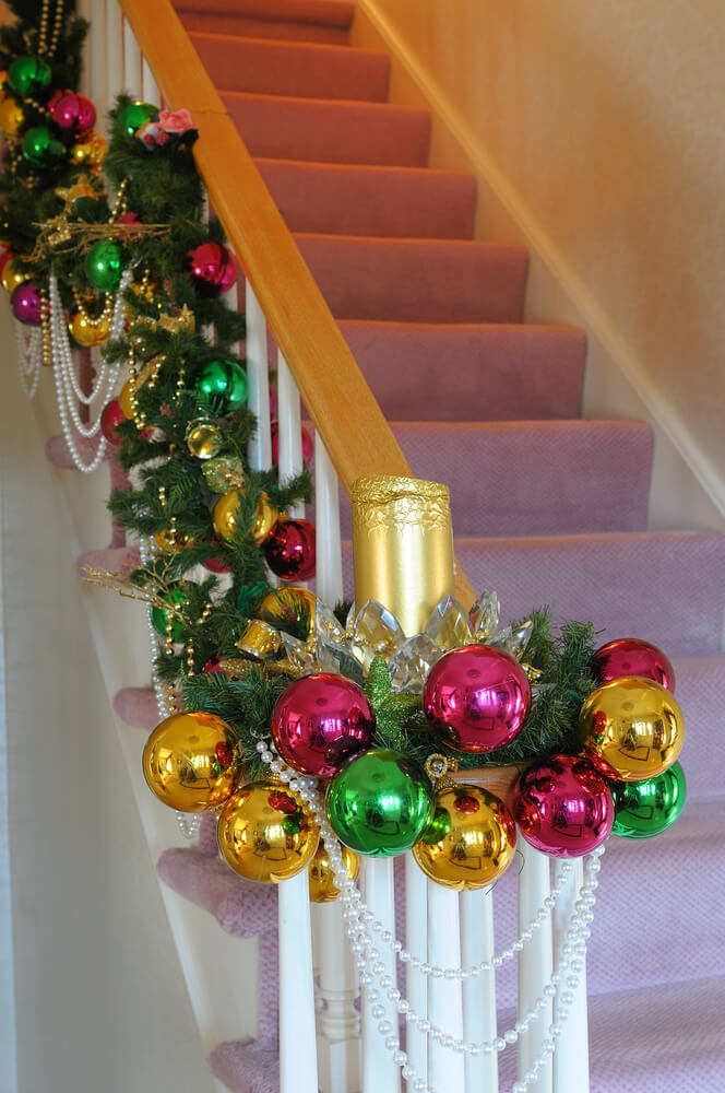 Ornaments Garland Staircase Decor
