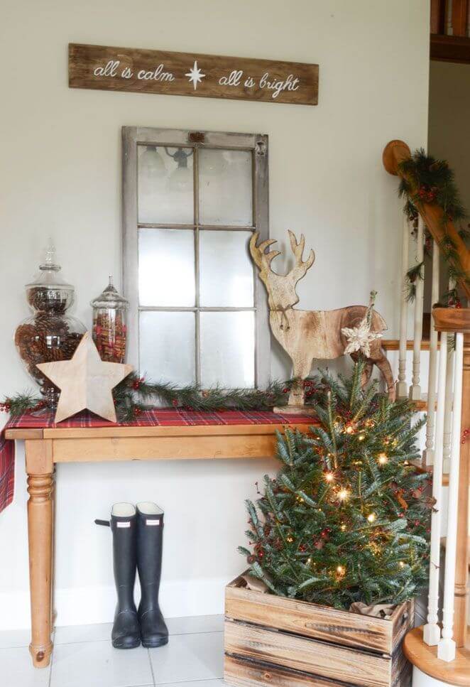 Rustic Christmas Entryway Table