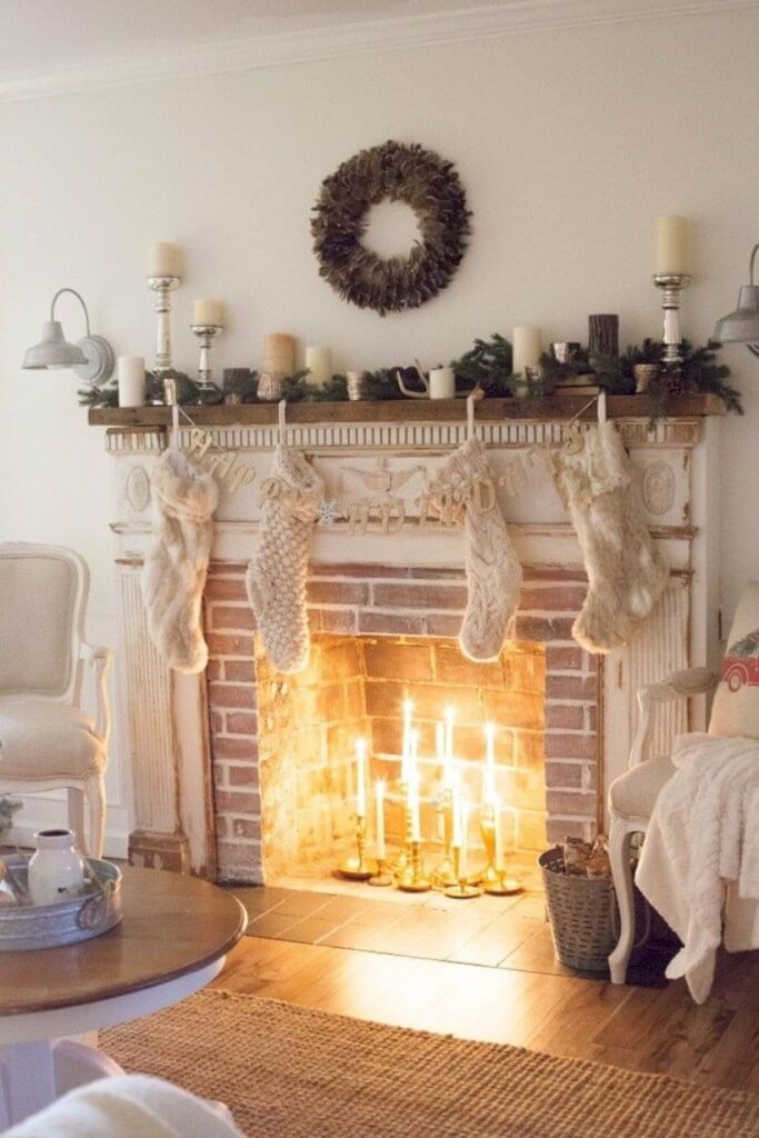 Simple Fireplace Rustic Christmas Decoration