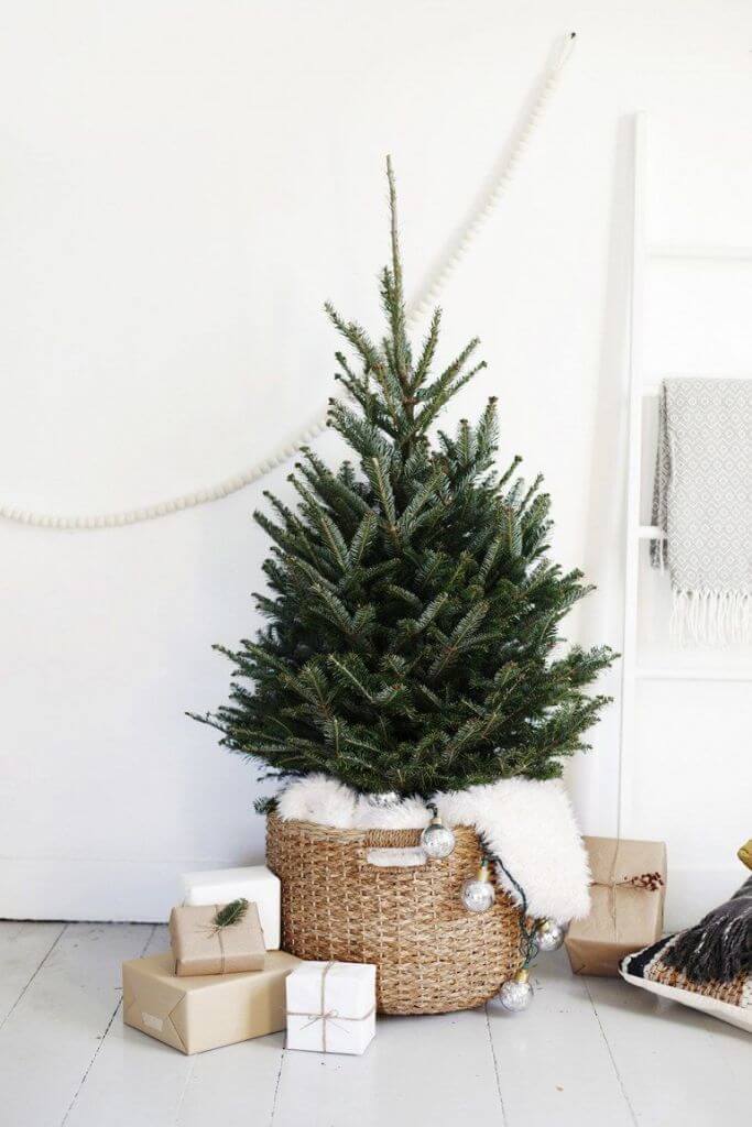 Scandinavian Minimal Christmas Tree Decor