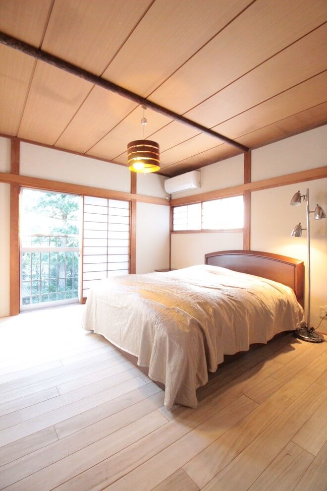 Rustic Wooden Finish Bedroom Design