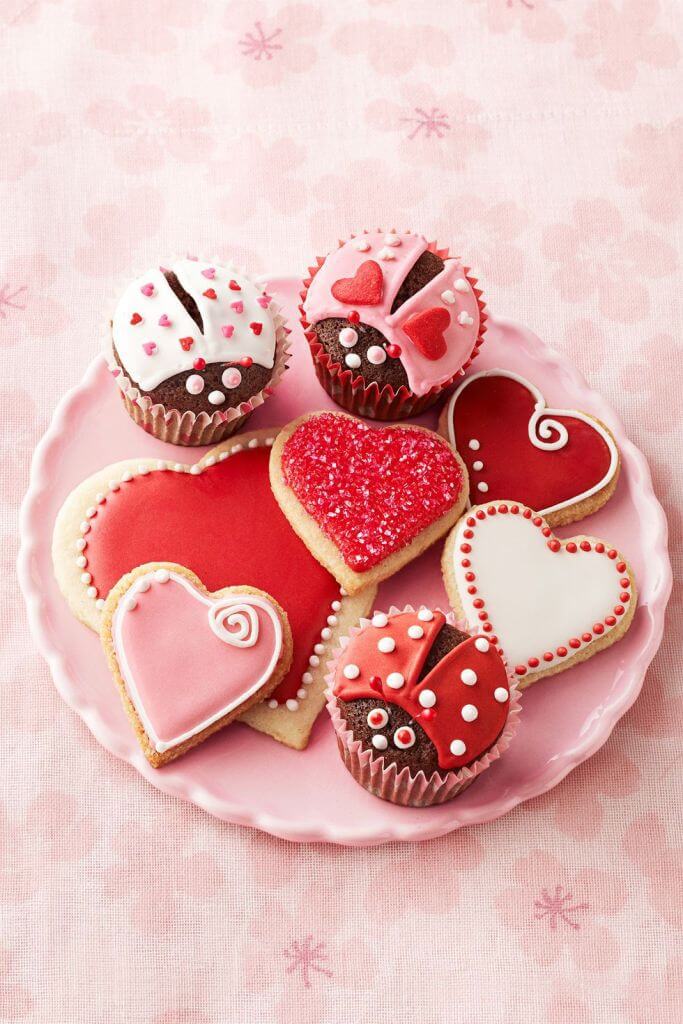 Valentines Day Sweets Bedroom Decor