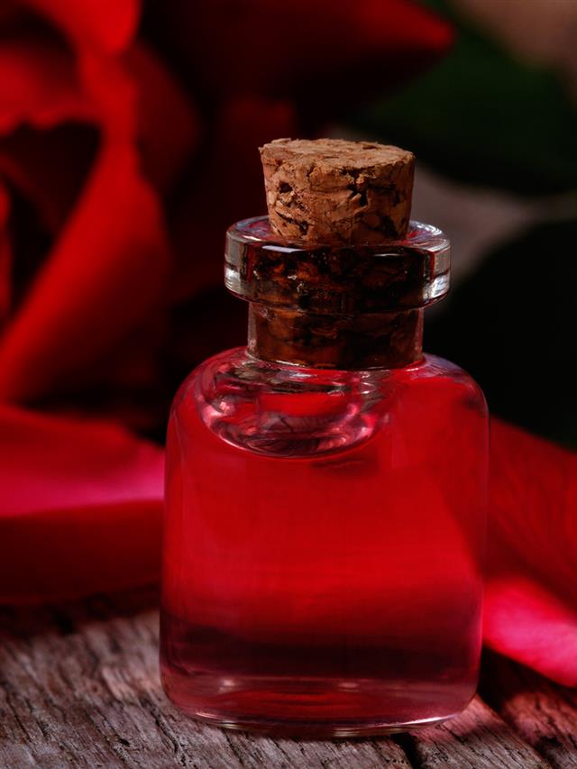 Rose water uses