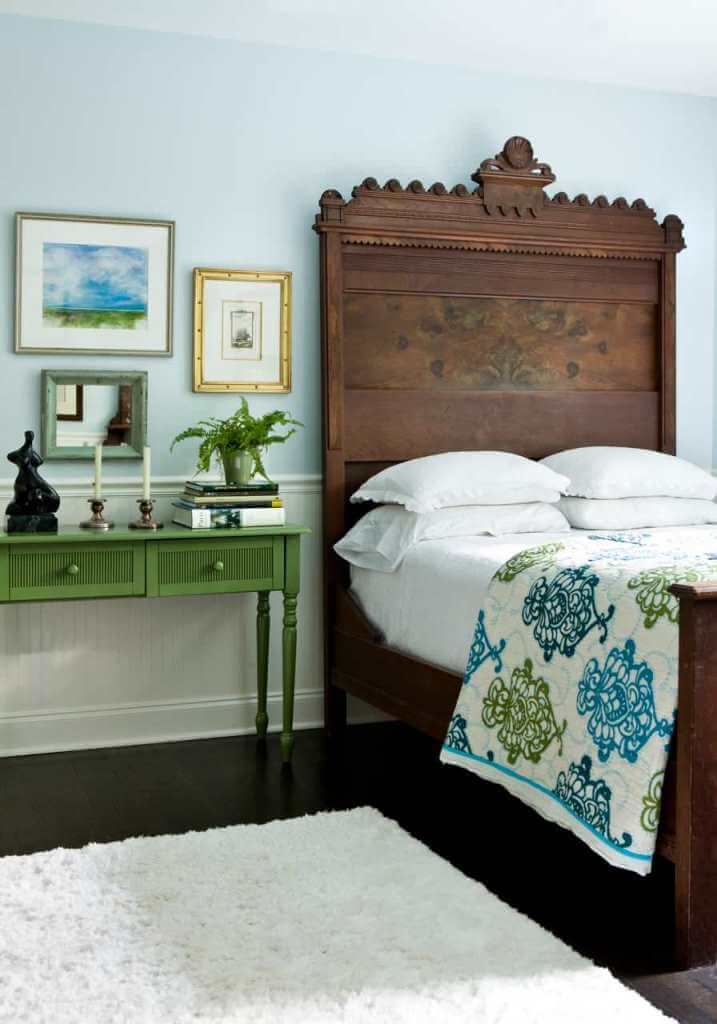Antique Bedroom With Simple Decor