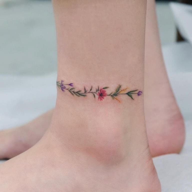 Dainty Vine and Flowers Leg Band