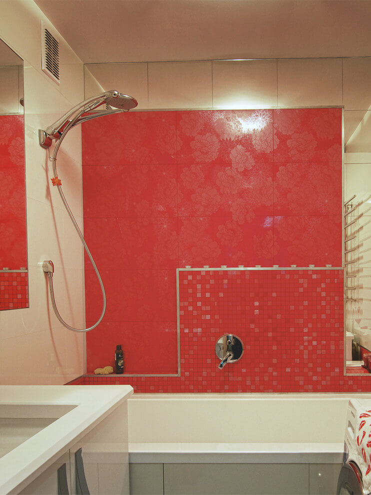Contemporary Bathroom With Red Accent Wall