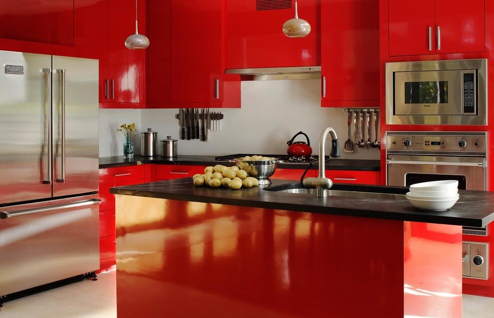 Contemporary Kitchen With High Gloss Cabinets