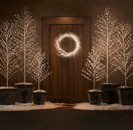 31 Elegant & Simple Minimalist Christmas Decor Ideas