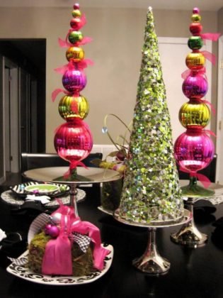 26 Christmas Balls Decor Ideas For An Innovative Christmas