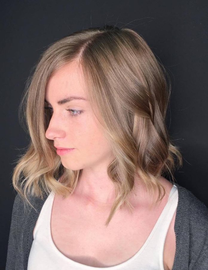30+ Gorgeous Wavy Bob Hairstyles and Haircuts