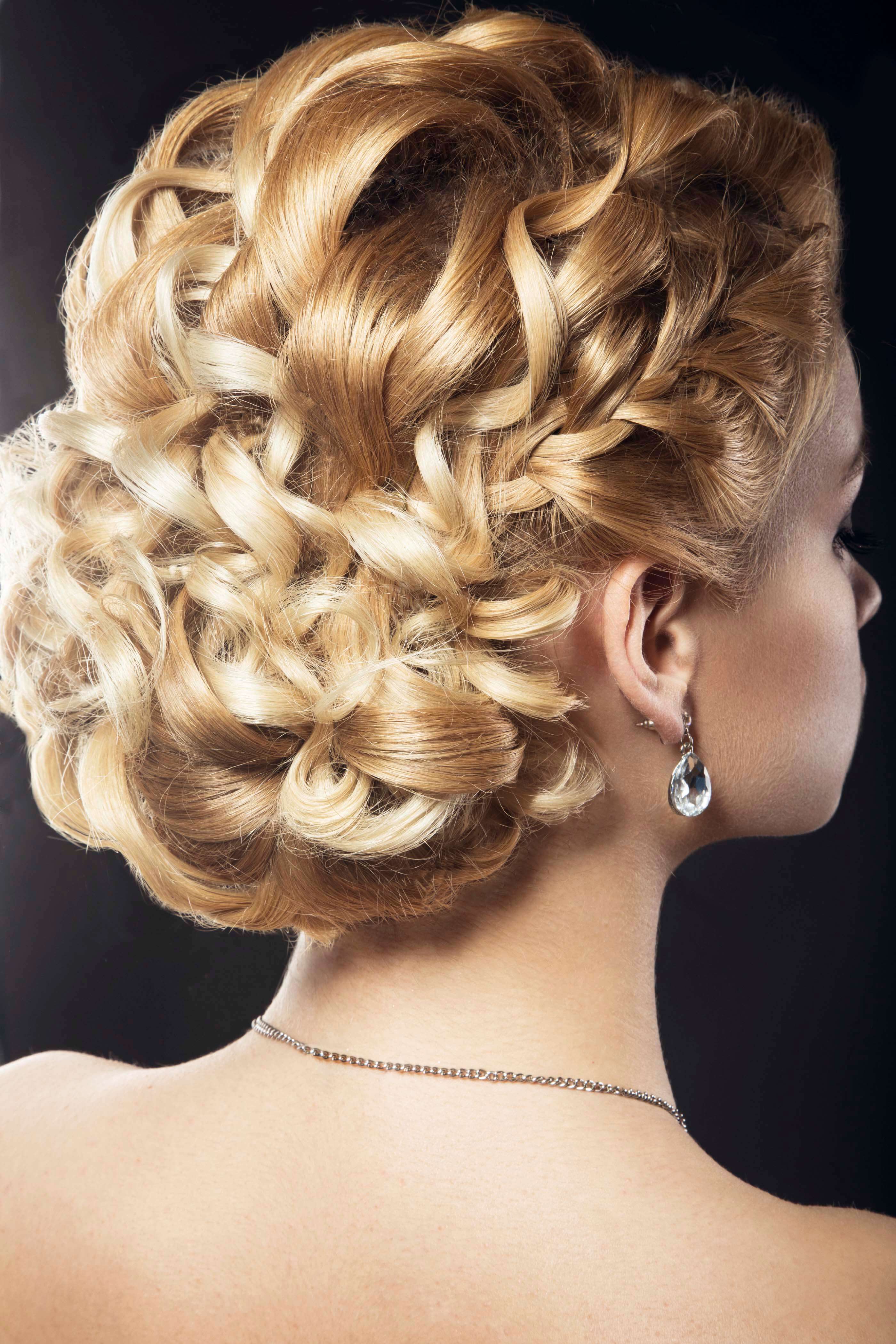 25 + Curly Updo Hairstyles Flaunt Your Curls and Create a New Style