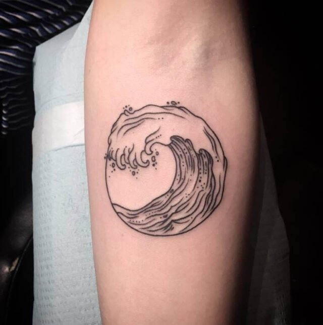 30 Most Attractive Ocean Wave Tattoo Design Ideas