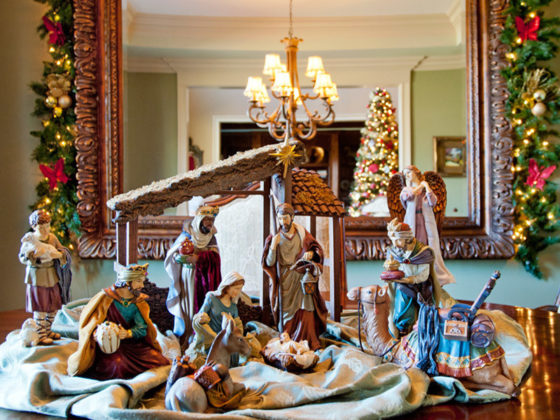 How to Decorate a Nativity Scene?